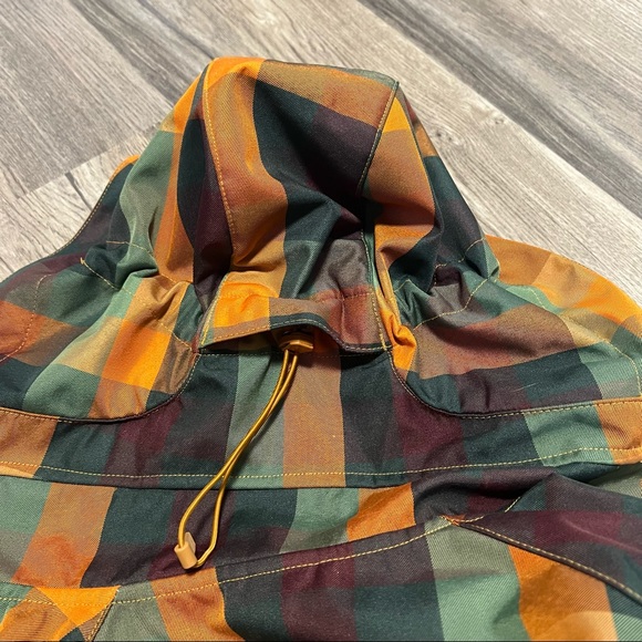 The North Face - Spring/Fall Fleece Lined Waterproof Jacket - Picture 12 of 16